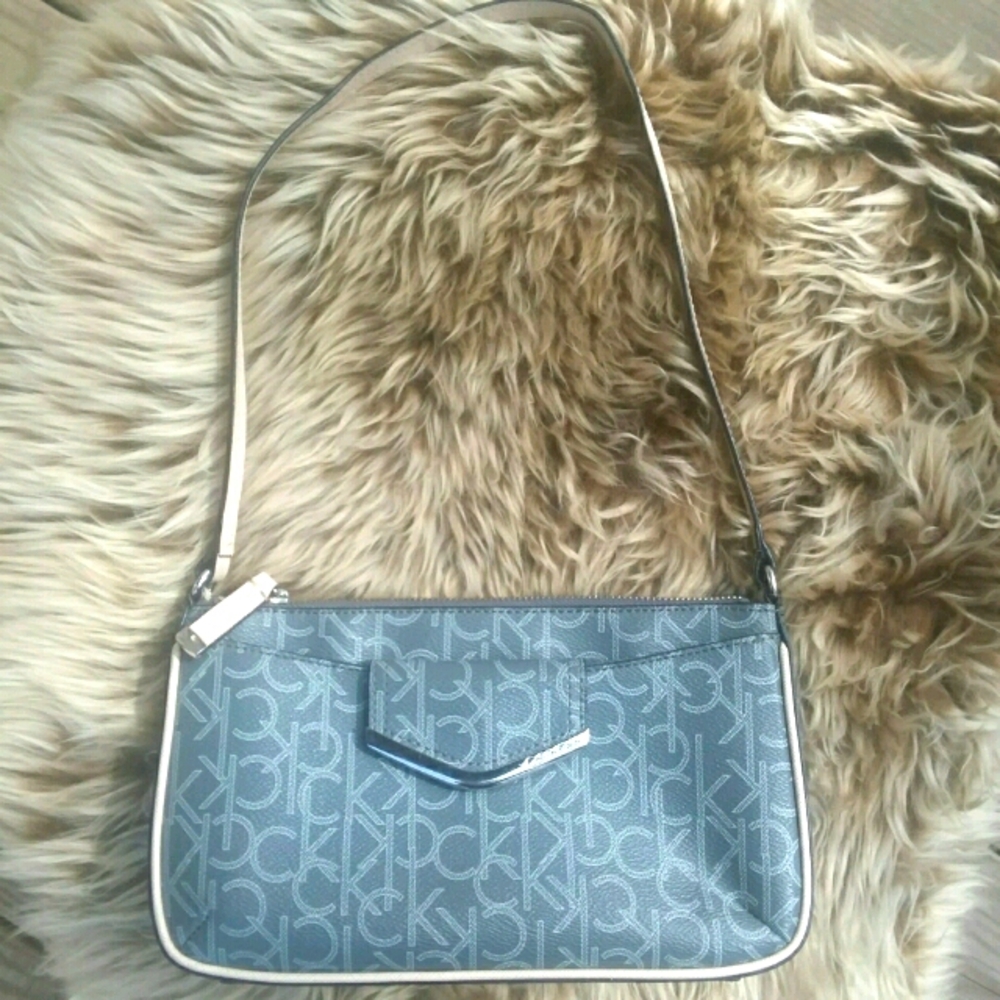 Calvin Klein Shoulder Bag
